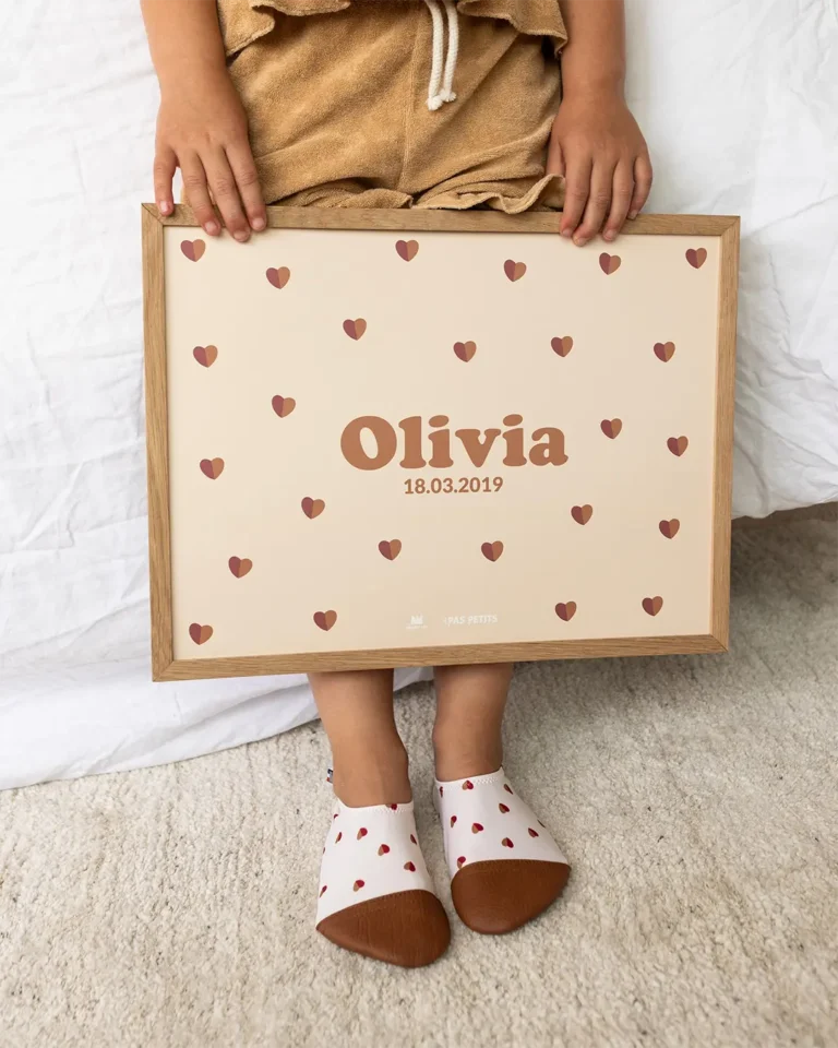Offrez à vos pieds un cocon de douceur avec ces chaussons au motif teckels.