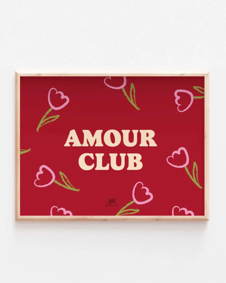 Affiche Amour Club sur fond rouge avec des fleurs.